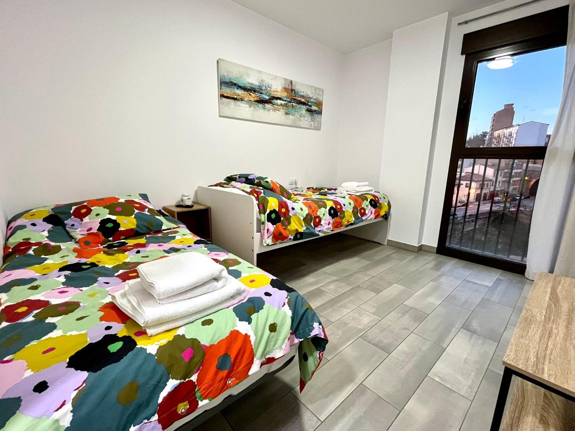 Puente De La Reina De Teruel Apartment Екстериор снимка